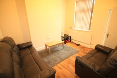 4 bed house, Tudor Grove, Arboretum, Nottingham, NG14HR - Image 5