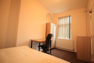 4 bed house, Tudor Grove, Arboretum, Nottingham, NG14HR - Image 10