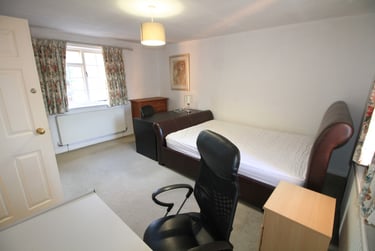 4 bed house, Matlock Court, Arboretum, Nottingham, NG14DT - Image 12