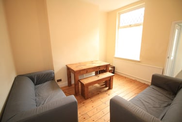 4 bed house, Tudor Grove, Arboretum, Nottingham, NG14HR - Image 3