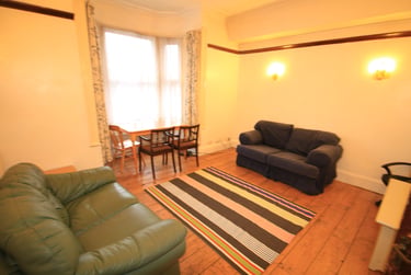 4 bed house, Forest Road East, Arboretum, Nottingham, NG14HJ - Image 4