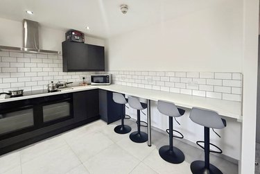 6 bed house, Barrique Road, Dunkirk, Nottingham, NG72RP - Image 1