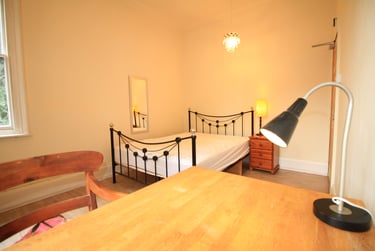 3 bed flat, Burns Street, Arboretum, Nottingham, NG74DS - Image 2