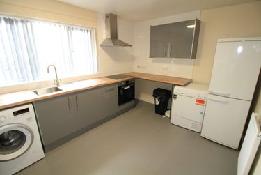 2 bed flat, North Sherwood Street, Arboretum, Nottingham, NG14EN - Image 1