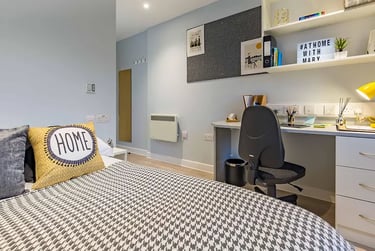 7-Bed Club Ensuite at Mary Parker House, 17 Apsley Road, Mutley, Plymouth, PL46PJ - Image 7