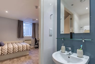 5 Bed Club Studio at Mary Parker House, 17 Apsley Road, Mutley, Plymouth, PL46PJ - Image 7