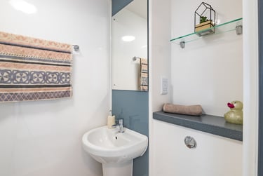 Standard at Oak House, Park Lane, Belle Vue, Leeds, LS31FJ - Image 10