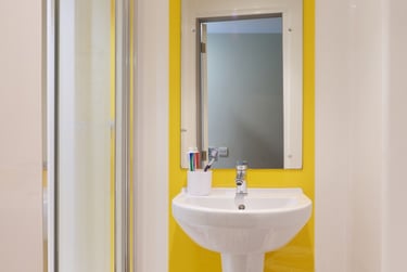 Ensuite Penthouse at Gosford Gate, 1 Far Gosford Street, Far Gosford, Coventry, CV15DH - Image 12