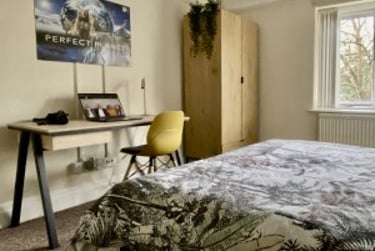 Studio Flat at Carfax Court Flats, 7 Lower Park Road, Victoria Park, Manchester, M145RQ - Image 11