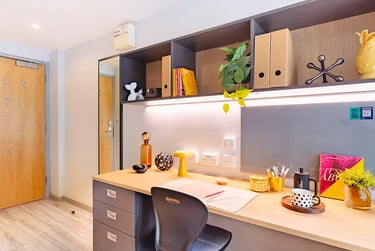 Classic En Suite at Therese House, 29- 30 Glasshouse Yard, Barbican, London, EC1A4JN - Image 4