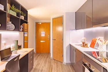 Standard Studio at Therese House, 29- 30 Glasshouse Yard, Barbican, London, EC1A4JN - Image 6