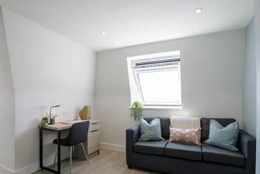 Luxury Studio at Rothesay House, 17 Hinton Road, City Centre, Bournemouth, BH12EE - Image 13