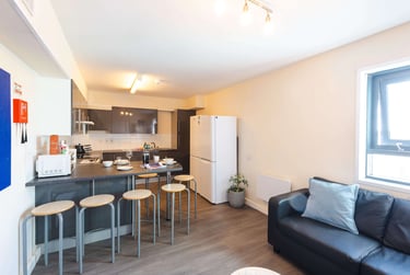 En-suite Premium at Corfe House, Pitwines Close, Central, Bournemouth, BH151ED - Image 2