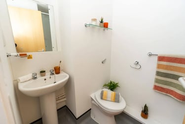 Double En-suite at Tramways, Tramways, Frederick Road, City Centre, Salford, M66BY - Image 3