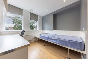 Single bedded rooms at Portland House, 102 Prince of Wales Road, City Centre, Norwich, NR11NJ - Image 1