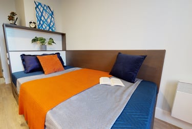 Bronze En Suite Premium at iQ Penworks House, 5 Moland Street, City Centre, Birmingham, B47AS - Image 1