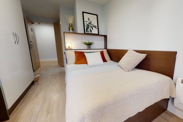 Platinum En Suite Plus at iQ Penworks House, 5 Moland Street, City Centre, Birmingham, B47AS - Image 1