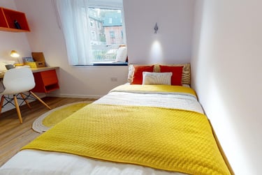Bronze 2 Bed Apartment - Image 1