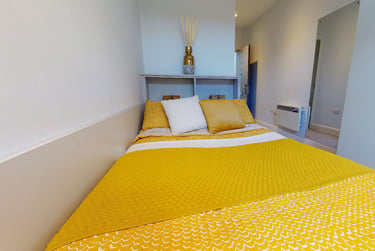 Saver En Suite at iQ Fountainbridge, 114 Dundee Street, Haymarket, Edinburgh, EH111AB - Image 1