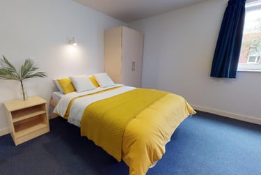 Gold En Suite Plus - Image 1