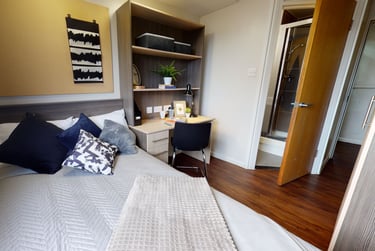 Saver En Suite at iQ Lambert and Fairfield House, Granby Row, City Centre, Manchester, M607LH - Image 1