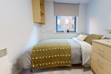 Bronze En Suite at iQ Brocco, Upper Allen Street/Edward Street, City Centre, Sheffield, S37GB - Image 1