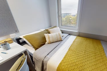 Copper En Suite - Image 1