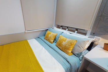 Diamond En Suite at iQ Broderick House, 140 Bath Row, City Centre, Birmingham, B151NE - Image 1