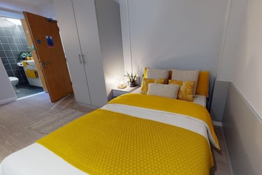 Platinum Studio at iQ Broderick House, 140 Bath Row, City Centre, Birmingham, B151NE - Image 1