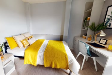 Platinum Studio (DDA) at iQ Broderick House, 140 Bath Row, City Centre, Birmingham, B151NE - Image 1