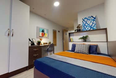 Bronze En Suite Plus at iQ Penworks House, 5 Moland Street, City Centre, Birmingham, B47AS - Image 1