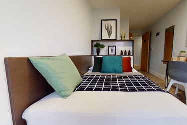 Gold En Suite Plus at iQ Penworks House, 5 Moland Street, City Centre, Birmingham, B47AS - Image 1