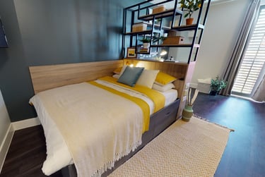 Platinum Studio-2627 at iQ Abacus House, 6-11 Baker Street, City Centre, Brighton, BN14JN - Image 1