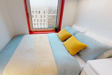 Bronze En Suite Plus - Image 1