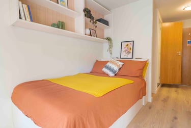 Bronze En Suite at iQ Bristol, Marlborough Street, City Centre, Bristol, BS13EQ - Image 1