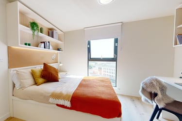 Gold Studio at iQ Bristol, Marlborough Street, City Centre, Bristol, BS13EQ - Image 1