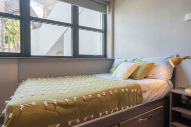 Platinum Studio at iQ Water Lane House, Temple Street, Clifton, Bristol, BS16HS - Image 1