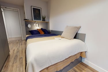 2 Bed Apartment - Image 1