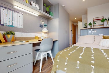 Bronze En Suite at iQ Weaver Place, Bishop Street, City Centre, Coventry, CV11HW - Image 1