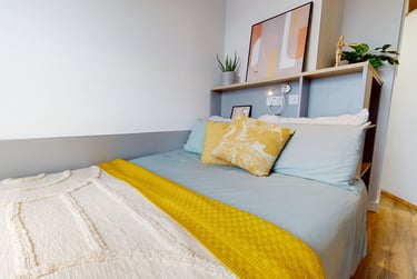 Bronze En Suite Deluxe - Image 1