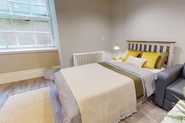 Gold En Suite at iQ Elliott House, 8-10 Hillside Crescent, City Centre, Edinburgh, EH75EA - Image 1