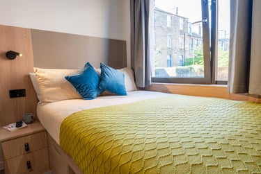 Gold Studio at iQ The Mont, 13 Rilbank Terrace, Marchmont, Edinburgh, EH91FA - Image 1
