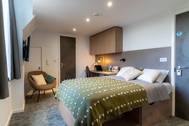 Platinum Studio at iQ The Mont, 13 Rilbank Terrace, Marchmont, Edinburgh, EH91FA - Image 1