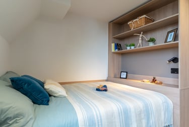 Silver Studio Plus at iQ The Mont, 13 Rilbank Terrace, Marchmont, Edinburgh, EH91FA - Image 1