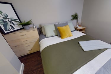 1 Bed Apartment at iQ Grosvenor House, 21-23 Newarke Street, City Centre, Leicester, LE15SP - Image 1