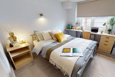 Platinum En Suite - Image 1