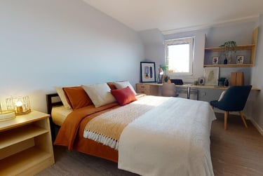 Bronze En Suite Plus at iQ Opal Court, 60 Lancaster Road, City Centre, Leicester, LE17HA - Image 1