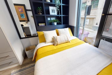 2 Bed Apartment - Image 1