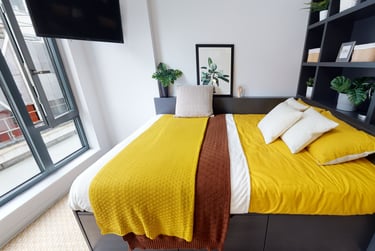 Gold Studio at iQ Bloomsbury, 200 Euston Road, Bloomsbury, London, NW12DA - Image 1