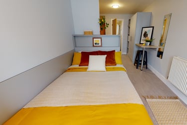 Gold Studio - Image 1